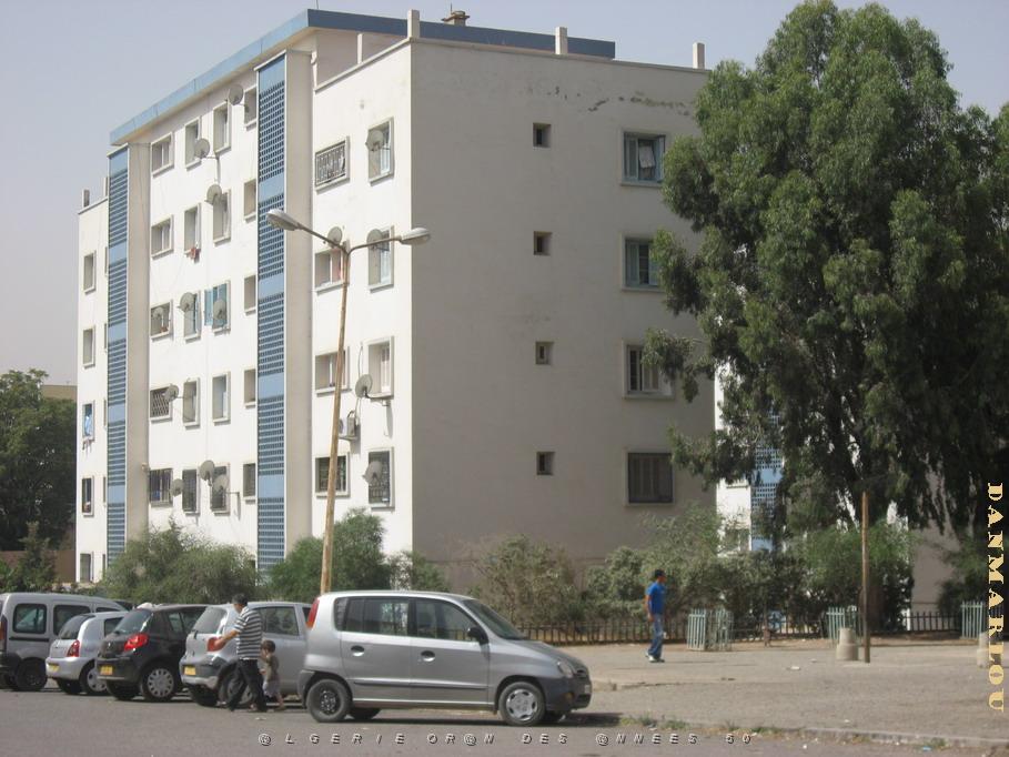 2362 cite la fontaine.jpg